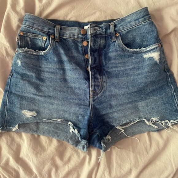 Lovers + Friends view Austin Super High Rise Cut Off Short - Picture 4 of 5